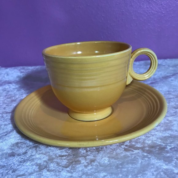 Genuine Fiesta Vintage Yellow Mug with Matching Saucer GUC Retro Kitchen Tea Cup - Picture 4 of 12